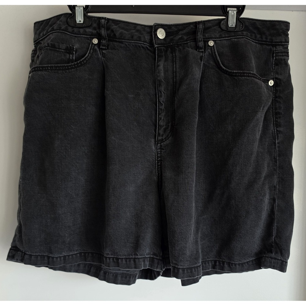 LOFT Shorts Size 12 Black Solid Casual Bermuda Women 34W 5in Inseam Classic